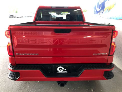 Used 2021 Chevrolet Silverado 1500 Custom AWD/4WD image 7
