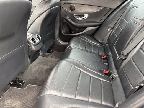 Used 2020 Mercedes-Benz C 300 Sedan image 18