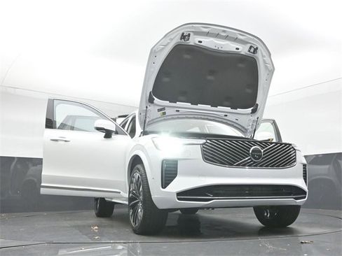 New 2026 Volvo XC90 T8 Ultra image 55