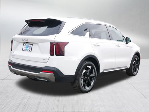 Used 2025 Kia Sorento EX image 7