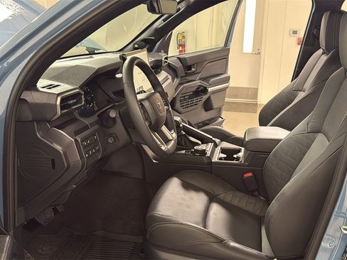 Certified 2025 Toyota 4Runner TRD Off-Road Premium image 12