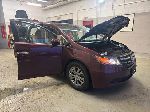 Used 2015 Honda Odyssey EX-L image 9
