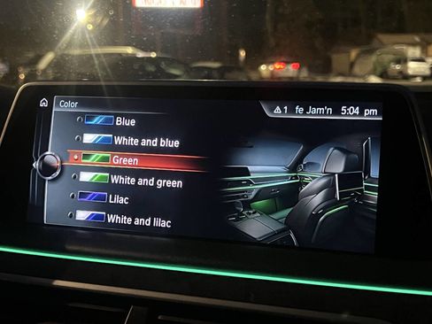 Used 2016 BMW 750i xDrive image 32