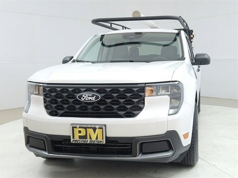 Used 2025 Ford Maverick XLT w/ Equipment Group 302A image 2
