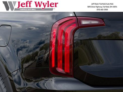 New 2025 Kia Telluride S image 12