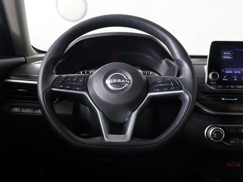 Used 2023 Nissan Altima 2.5 SV image 31