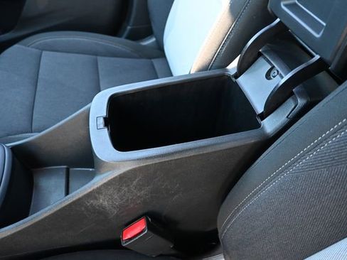 Used 2025 Chevrolet Trax LS image 25