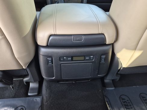 Certified 2024 Nissan Armada Platinum w/ Captain's Chairs Package RWD image 17