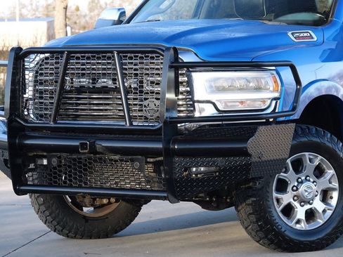 Used 2020 RAM 2500 Laramie image 8