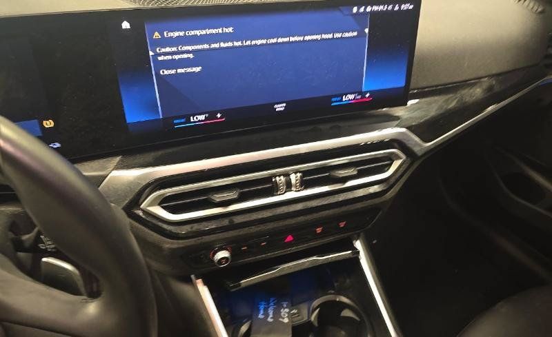 Used 2023 BMW 330e w/ Driving Assistance Package RWD image 11