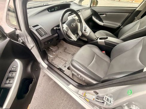 Used 2015 Toyota Prius One image 10