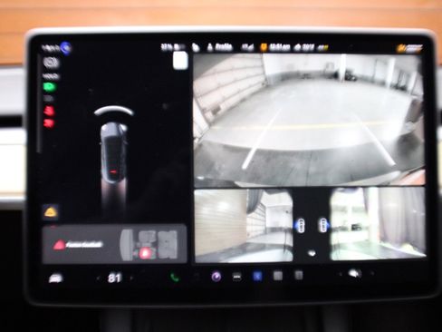 Used 2022 Tesla Model Y Long Range AWD/4WD image 2