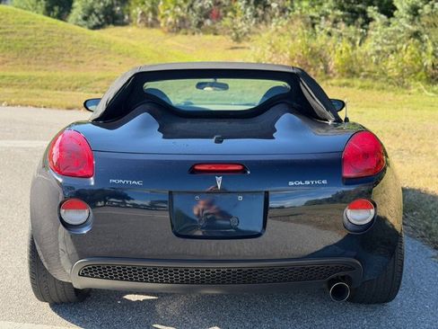 Used 2007 Pontiac Solstice Convertible w/ Premium Package image 4