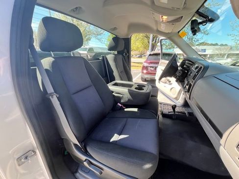 Used 2011 GMC Sierra 2500 W/T image 11