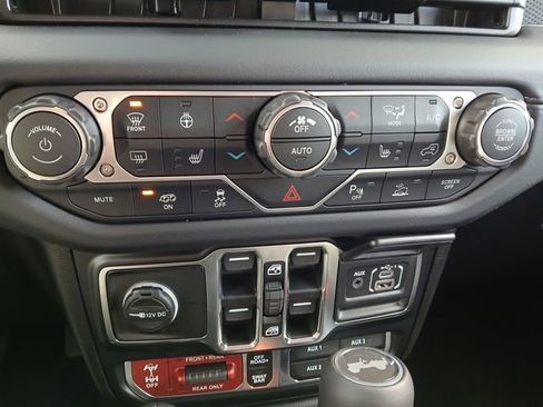 New 2026 Jeep Wrangler Unlimited Rubicon 392 image 31