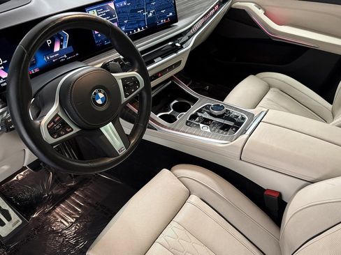 Certified 2024 BMW X7 xDrive40i w/ Executive Package image 4