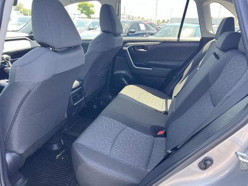Used 2024 Toyota RAV4 XLE FWD image 21