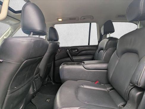 Used 2022 INFINITI QX80 Luxe image 15