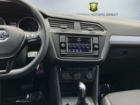 Used 2020 Volkswagen Tiguan S FWD image 13