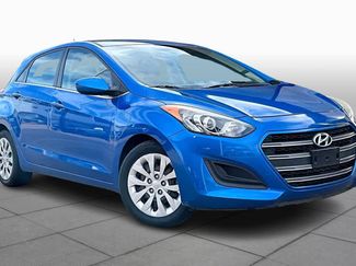 Used 2017 Hyundai Elantra GT video 2