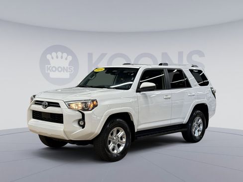 Used 2024 Toyota 4Runner SR5 AWD/4WD image 1