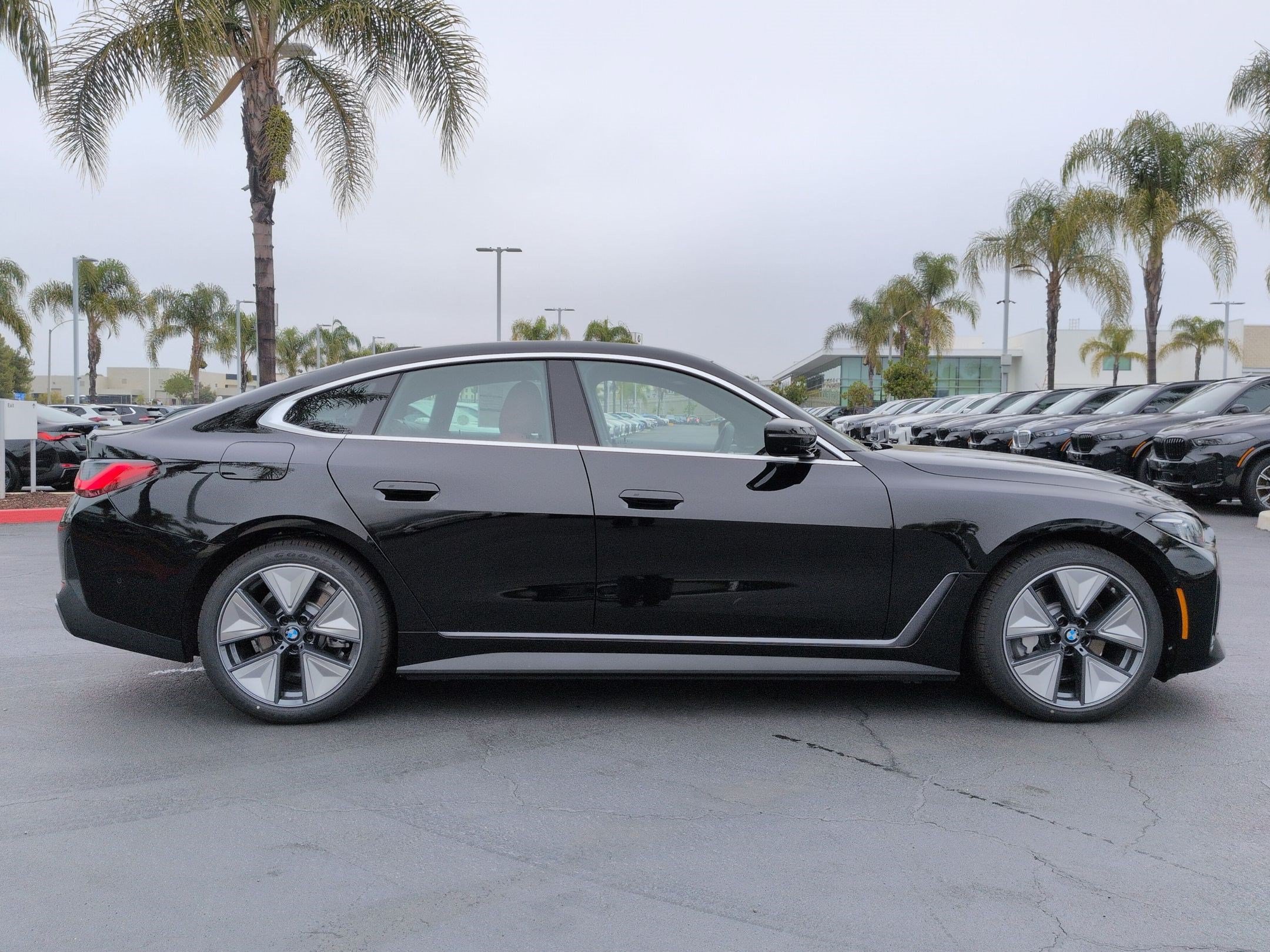 New 2026 BMW i4 xDrive40i w/ Premium Package AWD/4WD image 11