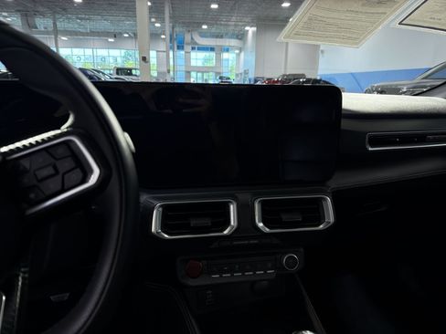 Used 2025 Ford Mustang GT Premium RWD image 21