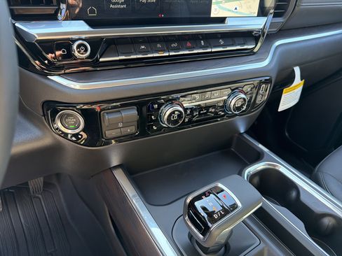 New 2026 GMC Sierra 1500 SLT w/ SLT Premium Package image 31