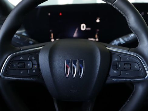 Used 2025 Buick Envista Sport Touring w/ Convenience I Package image 10