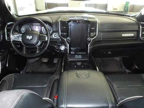 Used 2024 RAM 1500 Laramie AWD/4WD image 12