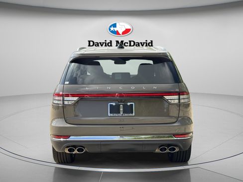 New 2026 Lincoln Aviator Reserve AWD/4WD image 6