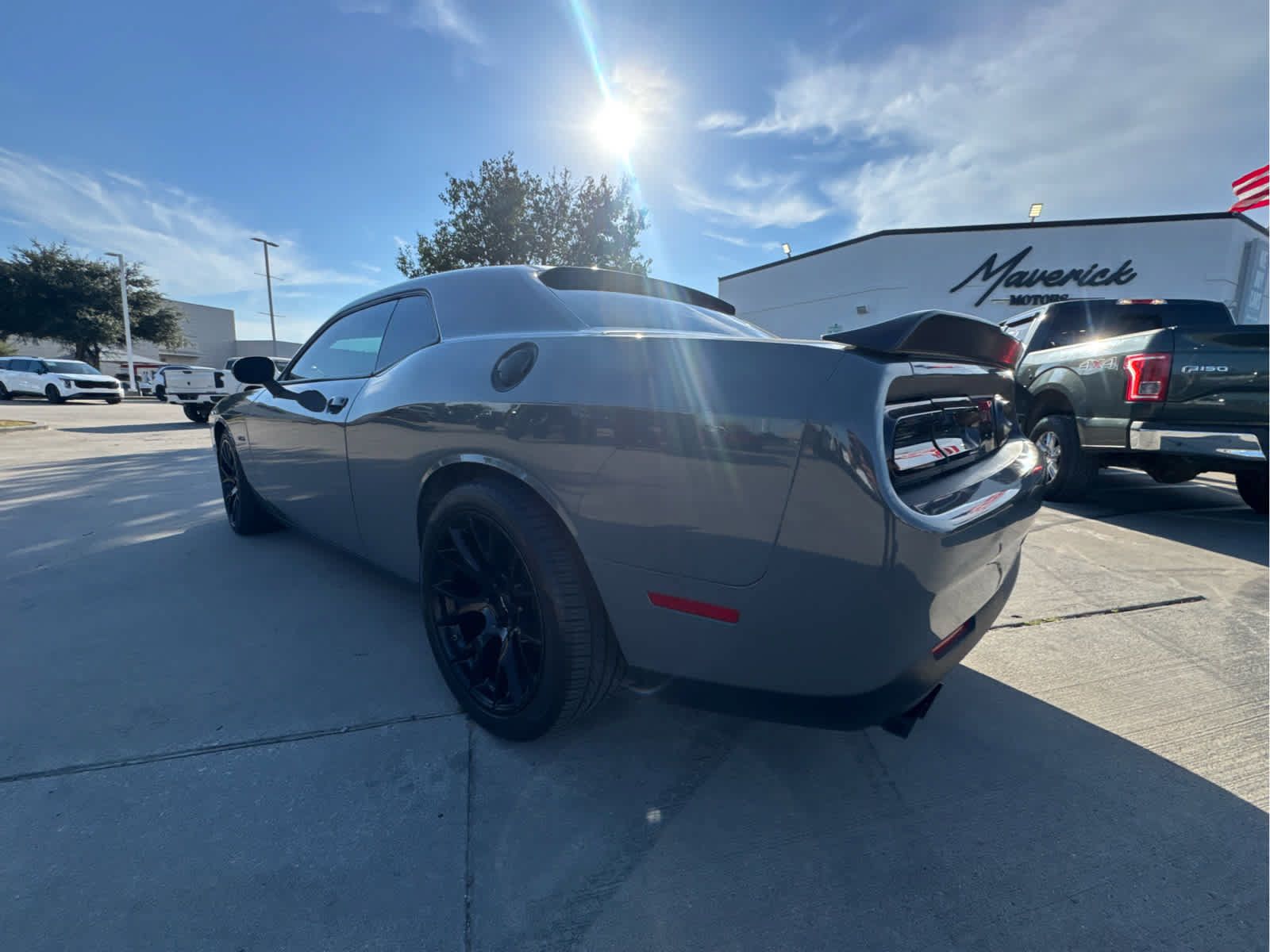Used 2023 Dodge Challenger R/T RWD image 3