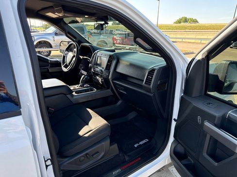 Used 2019 Ford F150 XLT w/ Equipment Group 302A Luxury AWD/4WD image 14