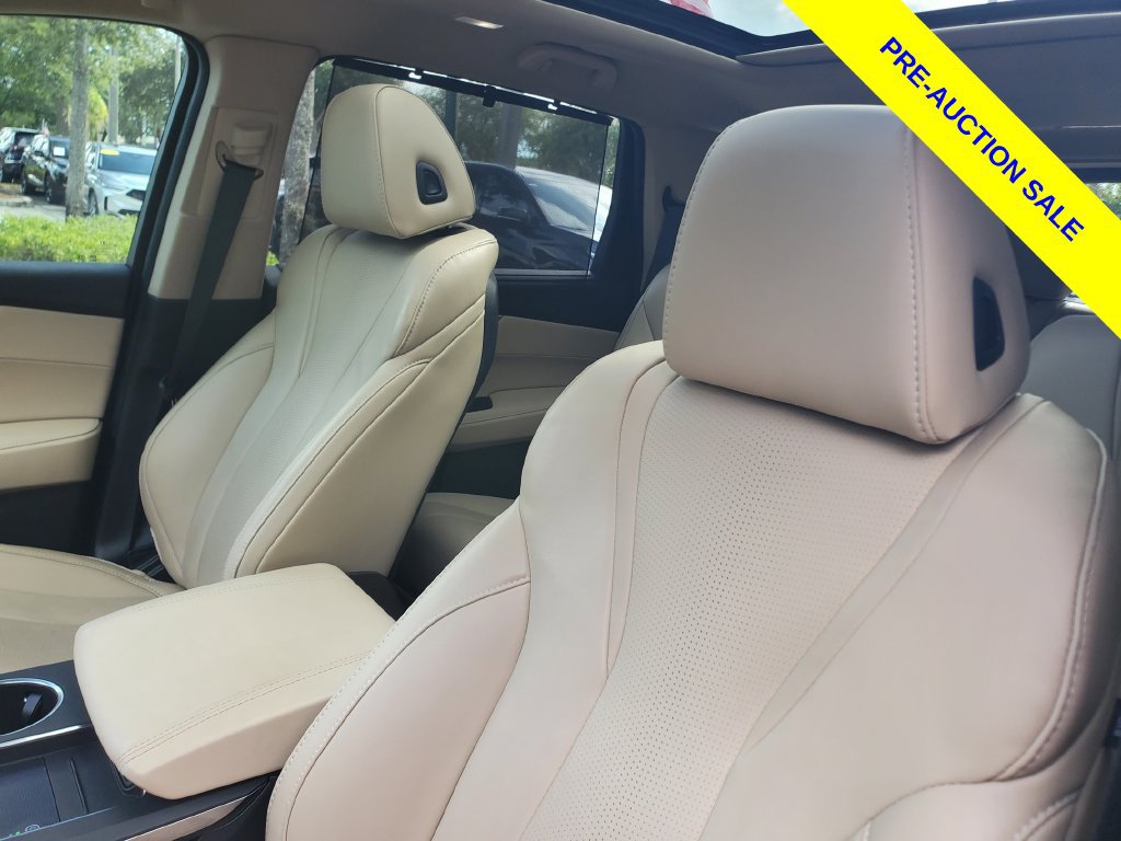 Certified 2025 Acura MDX w/ Technology Package FWD image 18
