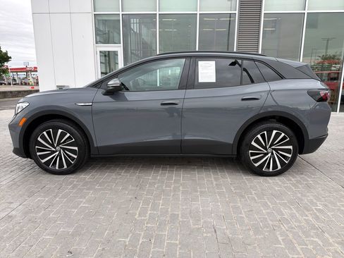 Used 2025 Volkswagen ID.4 Pro AWD/4WD image 3
