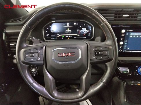 Used 2022 GMC Sierra 1500 AT4 w/ AT4 Premium Package image 8