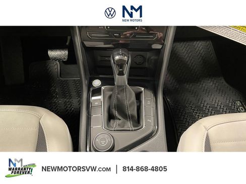 New 2026 Volkswagen Taos SE image 11