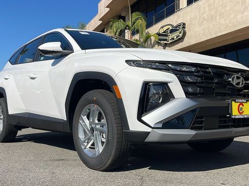 New 2026 Hyundai Tucson SE image 5