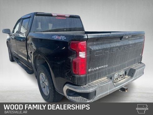 Used 2020 Chevrolet Silverado 1500 LT w/ Texas Edition image 4
