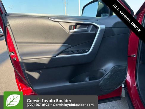 Used 2025 Toyota RAV4 XLE AWD/4WD image 23
