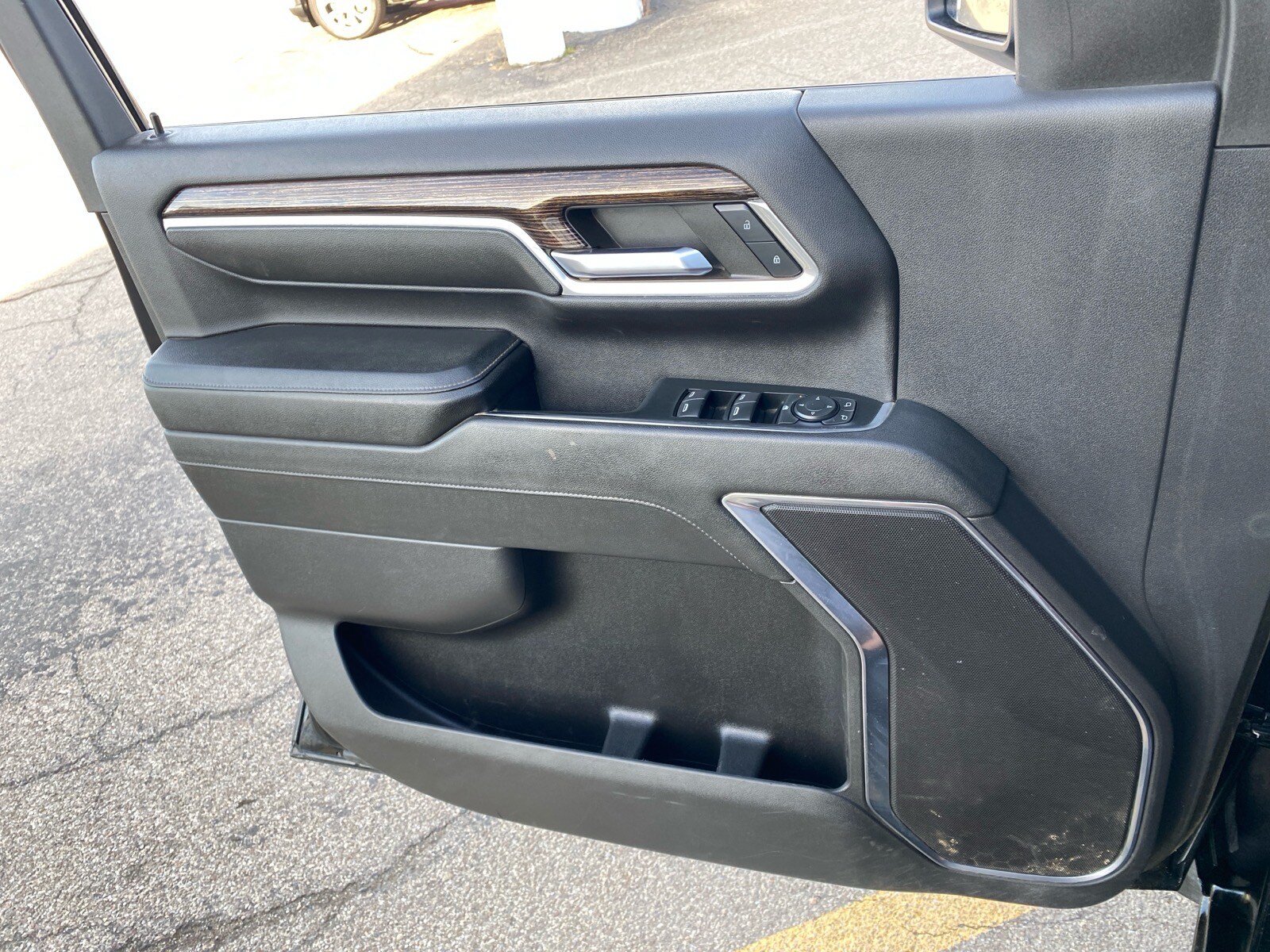 Used 2024 GMC Sierra 2500 SLE AWD/4WD image 23
