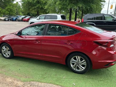 Used 2019 Hyundai Elantra Value Edition FWD image 4