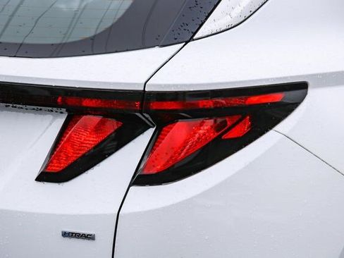 Certified 2024 Hyundai Tucson SE image 11