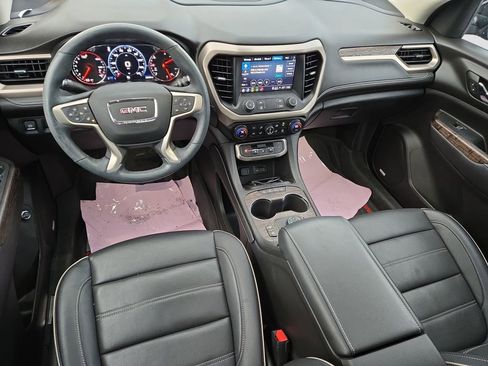 Used 2023 GMC Acadia Denali w/ Black Diamond Edition image 11