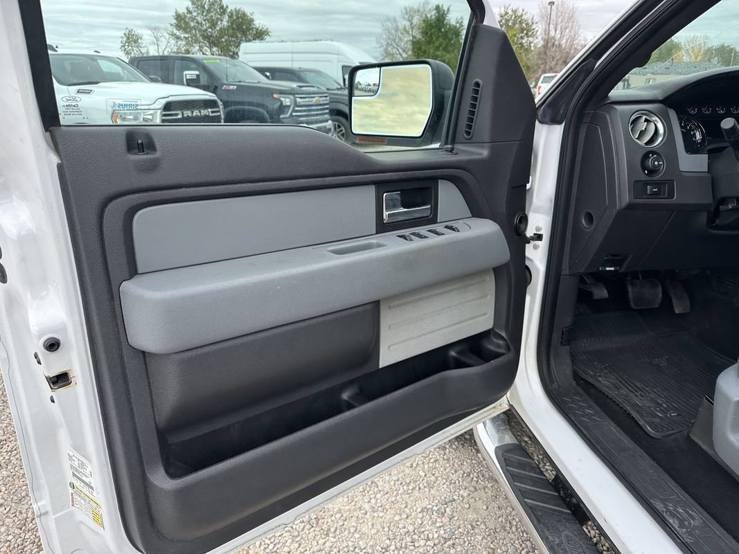 Used 2014 Ford F150 XLT w/ Equipment Group 302A Luxury AWD/4WD image 33