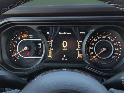 New 2026 Jeep Wrangler Unlimited Sahara AWD/4WD image 9