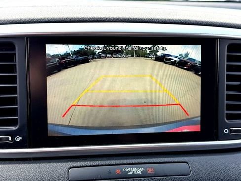 Used 2021 Kia Sportage LX w/ LX Fwd Popular Package image 21