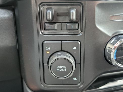 New 2026 Ford F250 Lariat w/ Lariat Ultimate Package AWD/4WD image 24