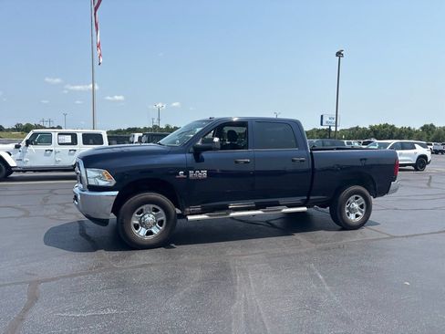 Used 2015 RAM 2500 Tradesman w/ Chrome Appearance Group AWD/4WD image 2