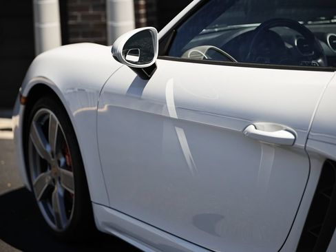 Used 2025 Porsche 718 Boxster S RWD image 12